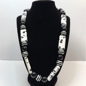 Statement Necklace Black White Glass Beads Chunky Bold Fashion Jewelry 11 in L